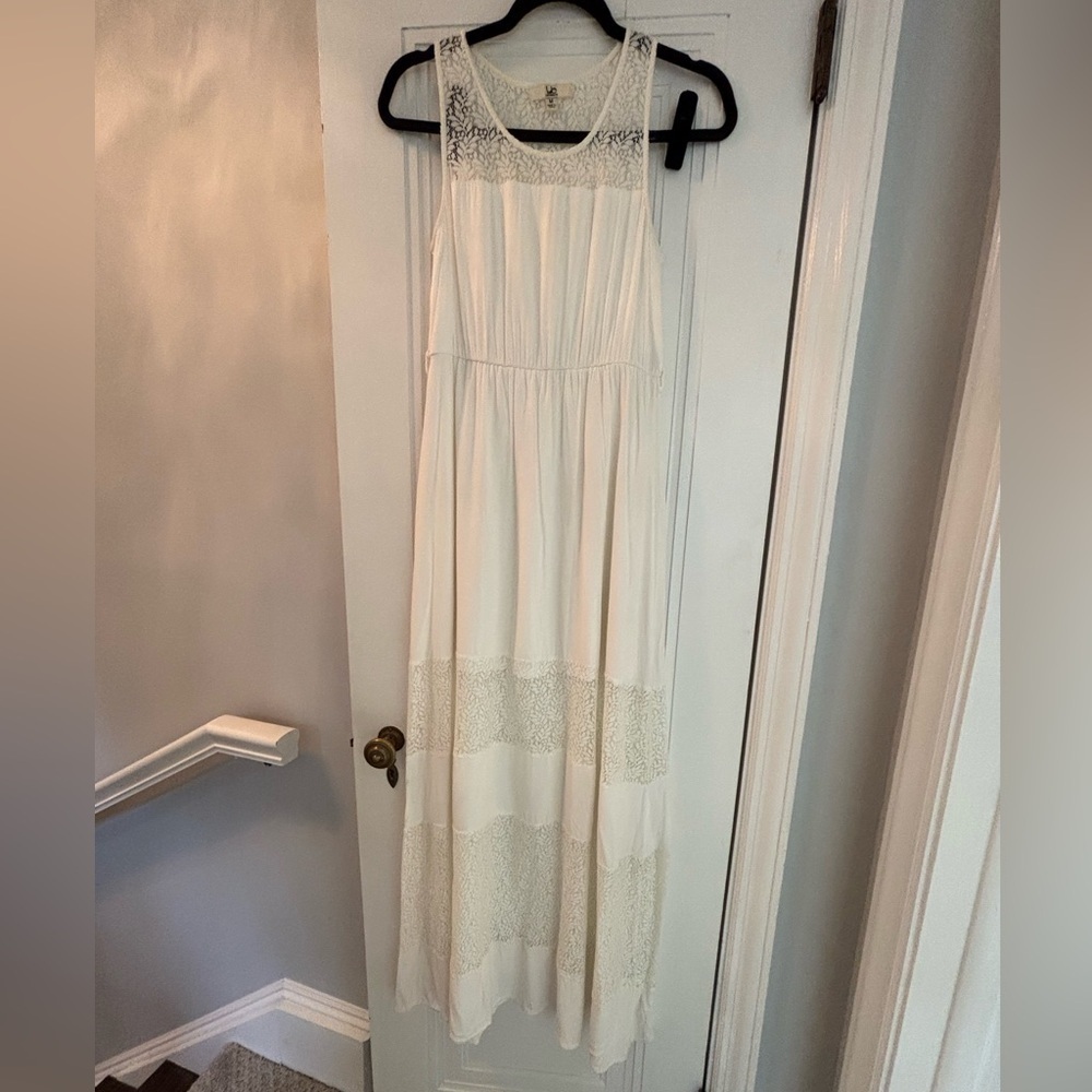YA Los Angeles Elegant White Lace Maxi Dress - Picture 1 of 5